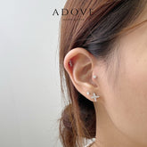 Reya Stud Earrings