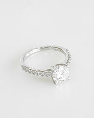 Lunara Moissanite Ring