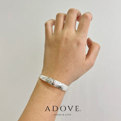 S990 Adjustable Delphine Blooms Bangle