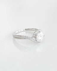 Aster Moissanite Ring