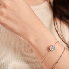 Spinning Clover Bracelet