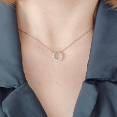 Shiny Wreath Necklace