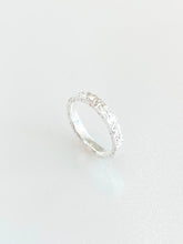 S990 Maelle Sparkle Band Ring