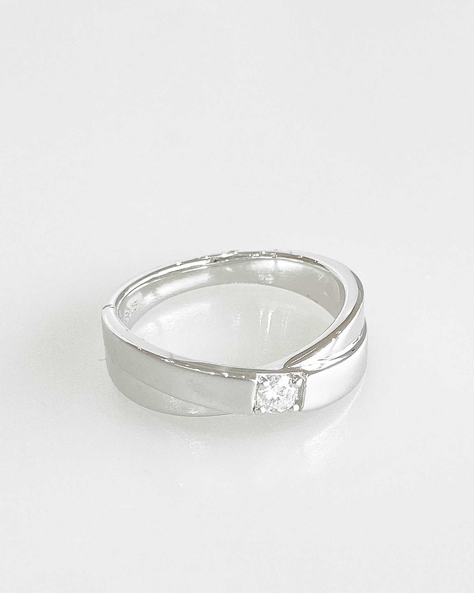 Atlas Men's Moissanite Ring