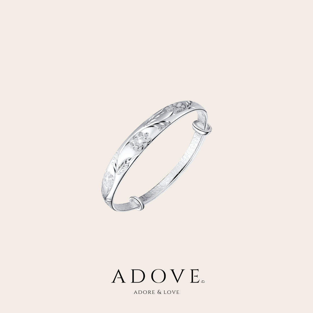 S990 Adjustable Delphine Blooms Bangle