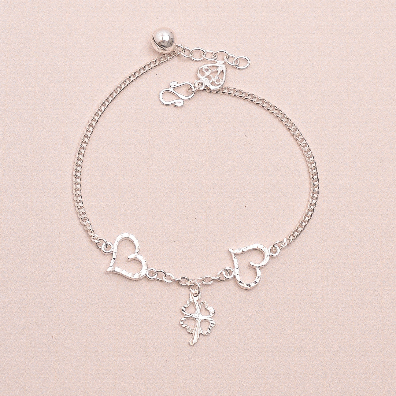 Lovely Clover Bracelet