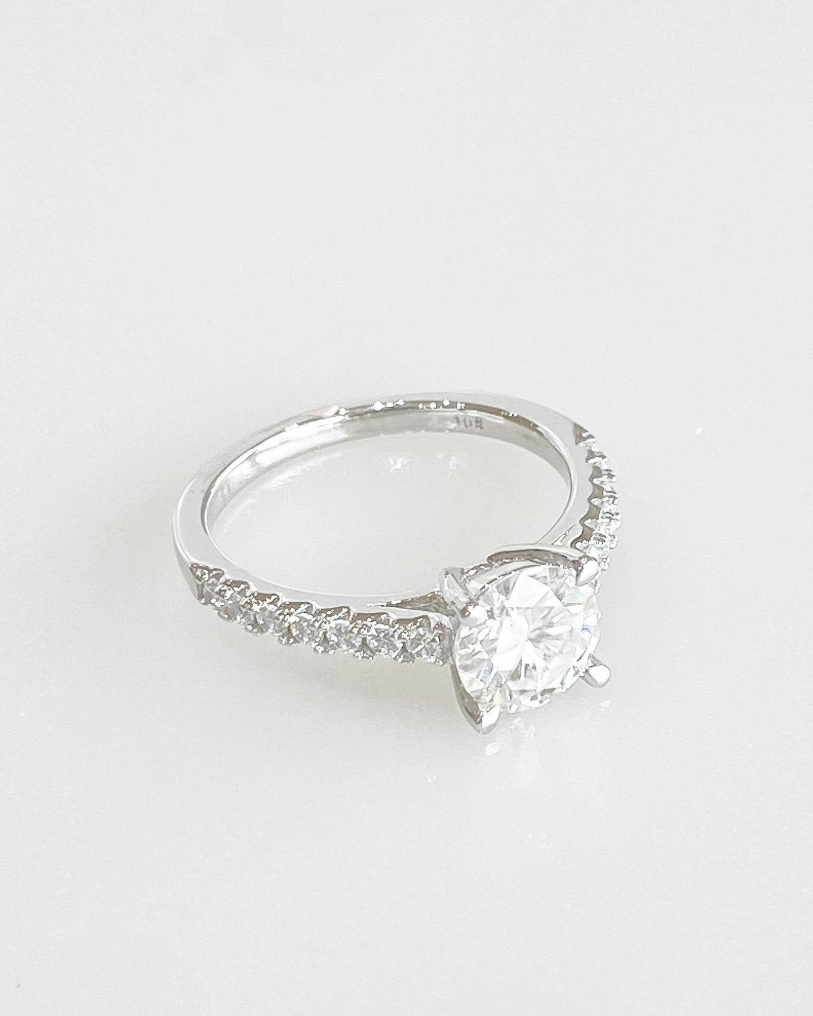 Lunara Moissanite Ring