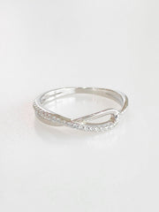 Holmes Twisted Ring