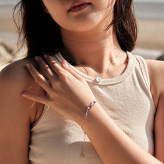 Oval Moon Stone Necklace