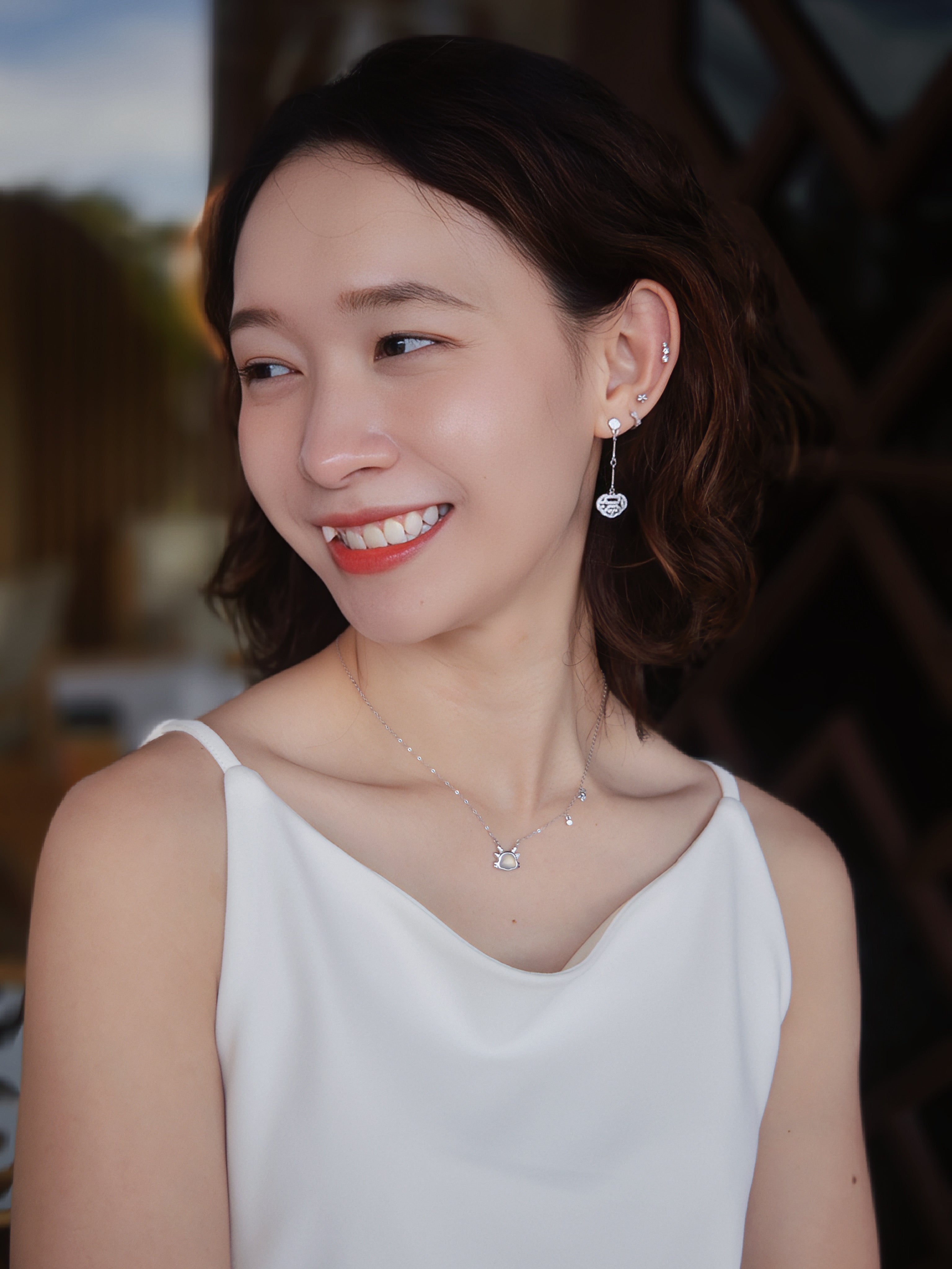 Dangling Ru Yi Stud Earring