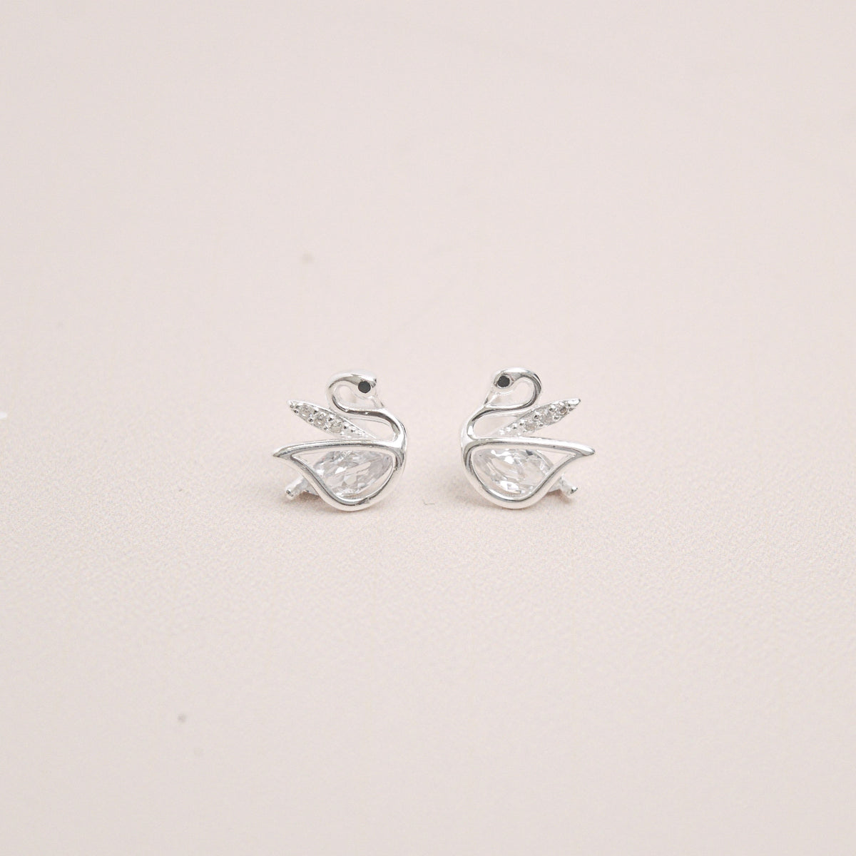 Swans Stud Earrings (S990)