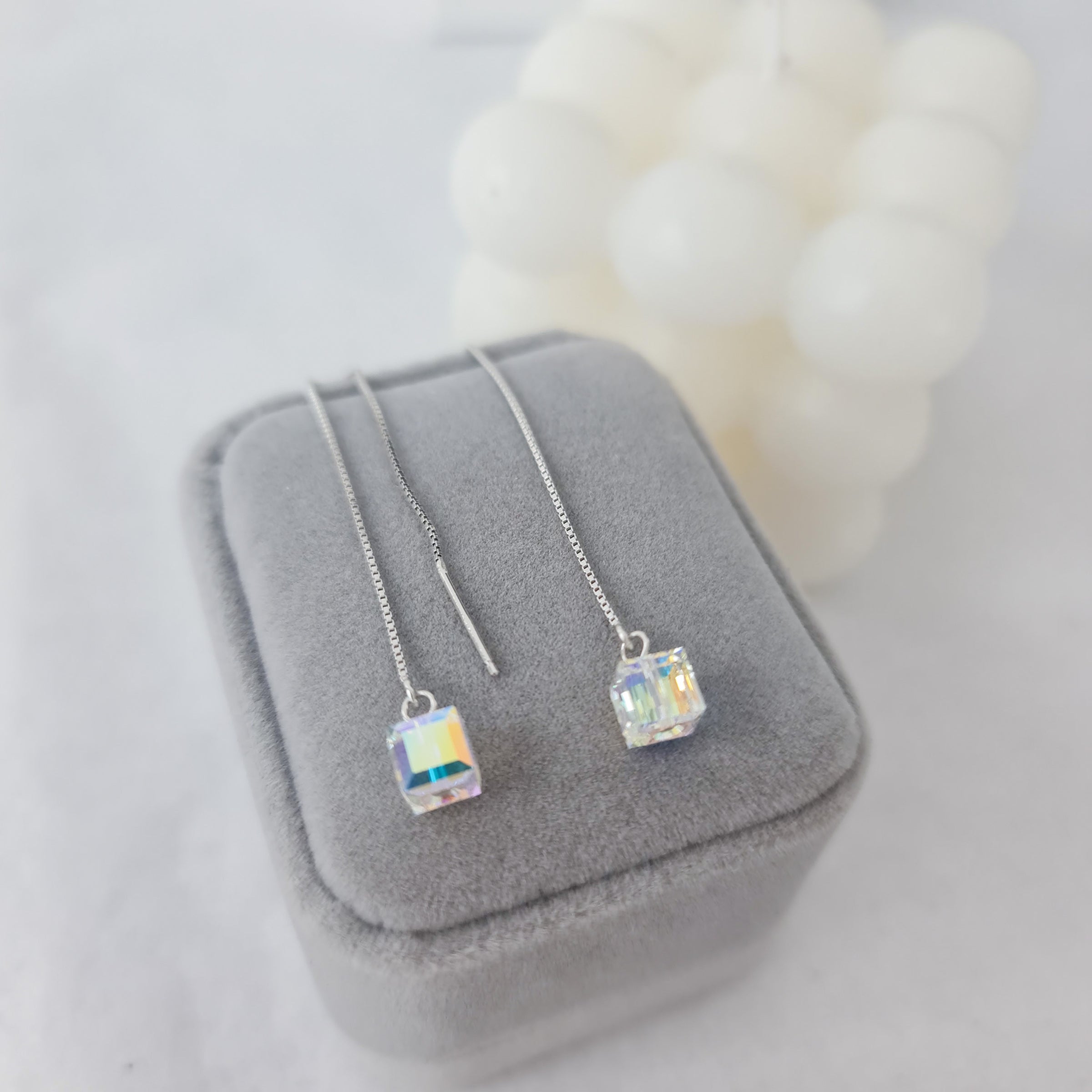 Dangling Austrian Cube Crystals Earrings