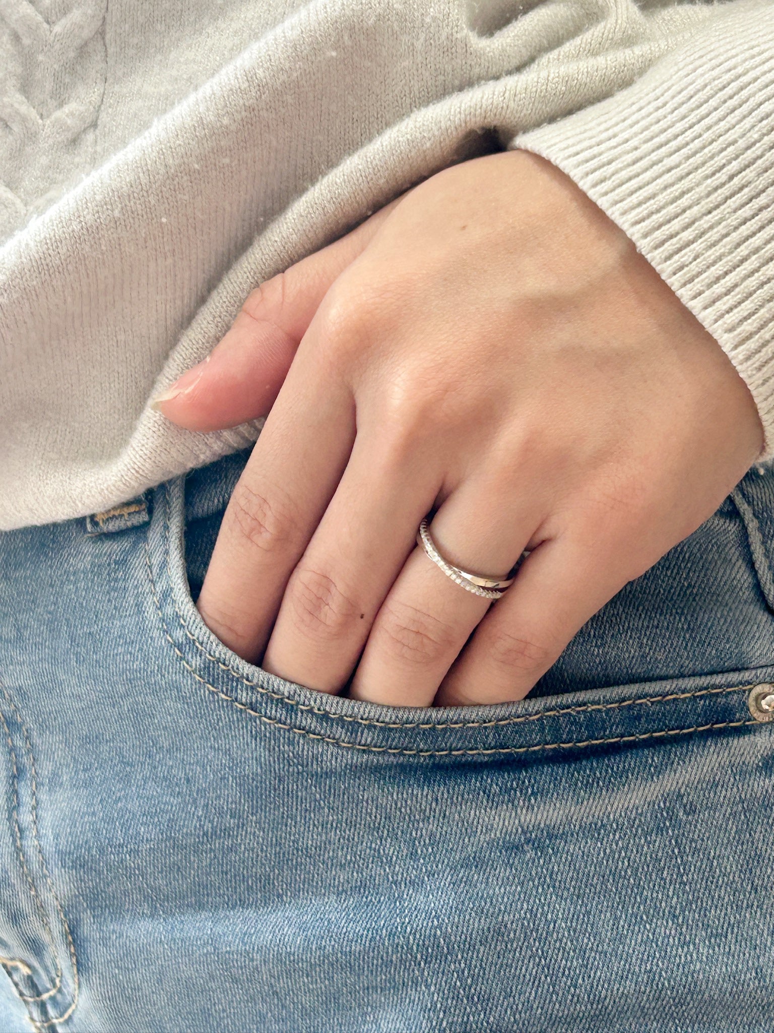 Atlas Women's Moissanite Ring