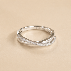 Atlas Women's Moissanite Ring