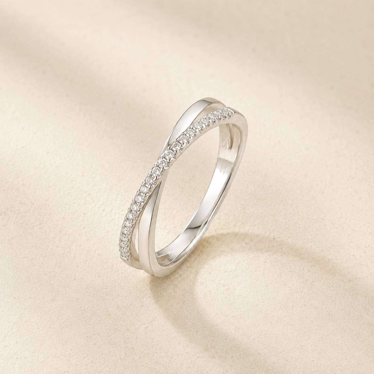 Atlas Women's Moissanite Ring
