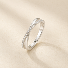 Atlas Women's Moissanite Ring
