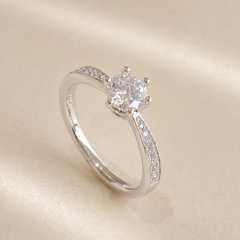 Lyra Moissanite Ring