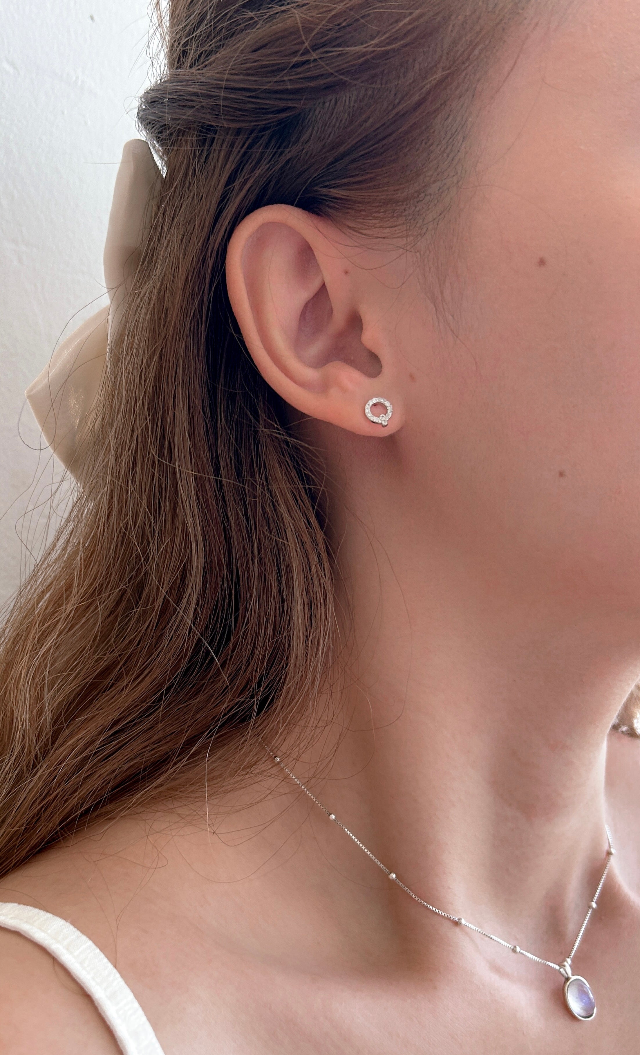 Round Wreath Diamond Stud Earrings
