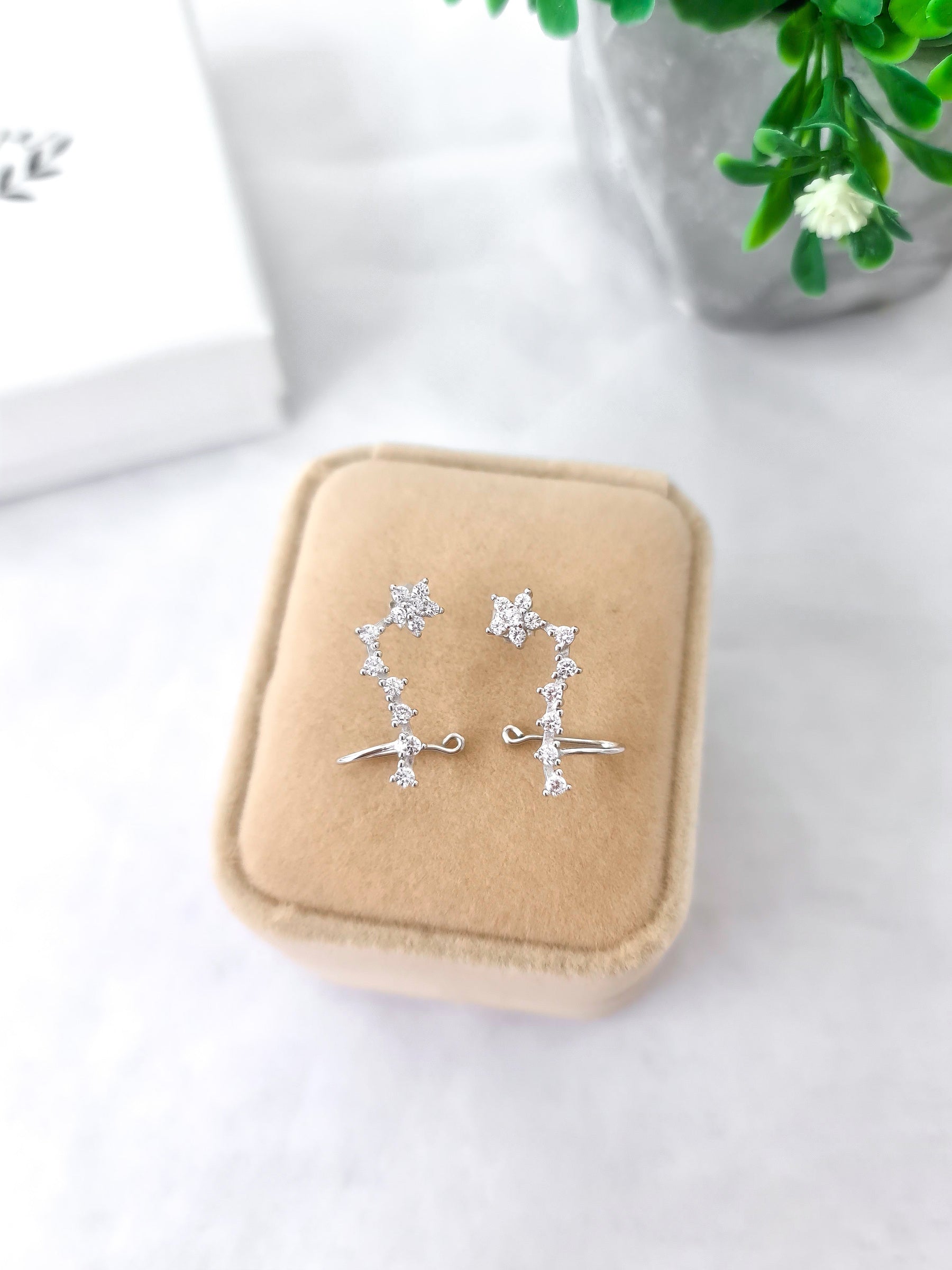 Star Jasmine Stud Earrings