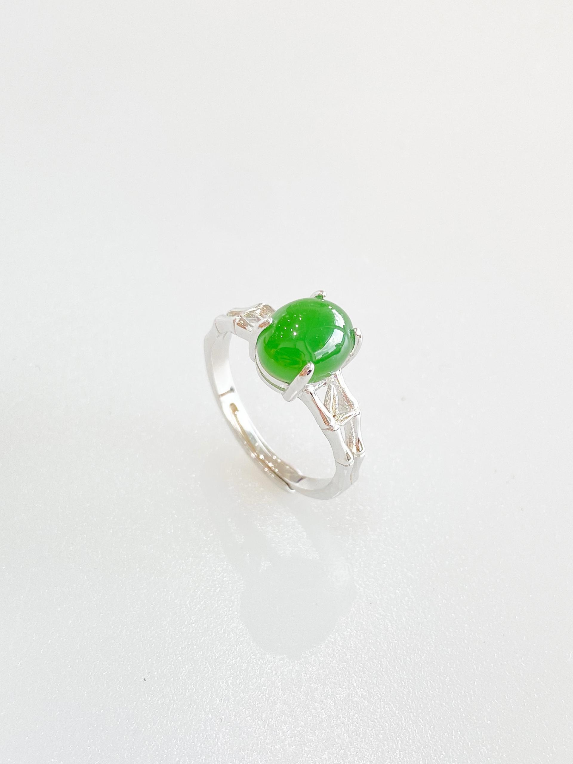 Leonie Ring