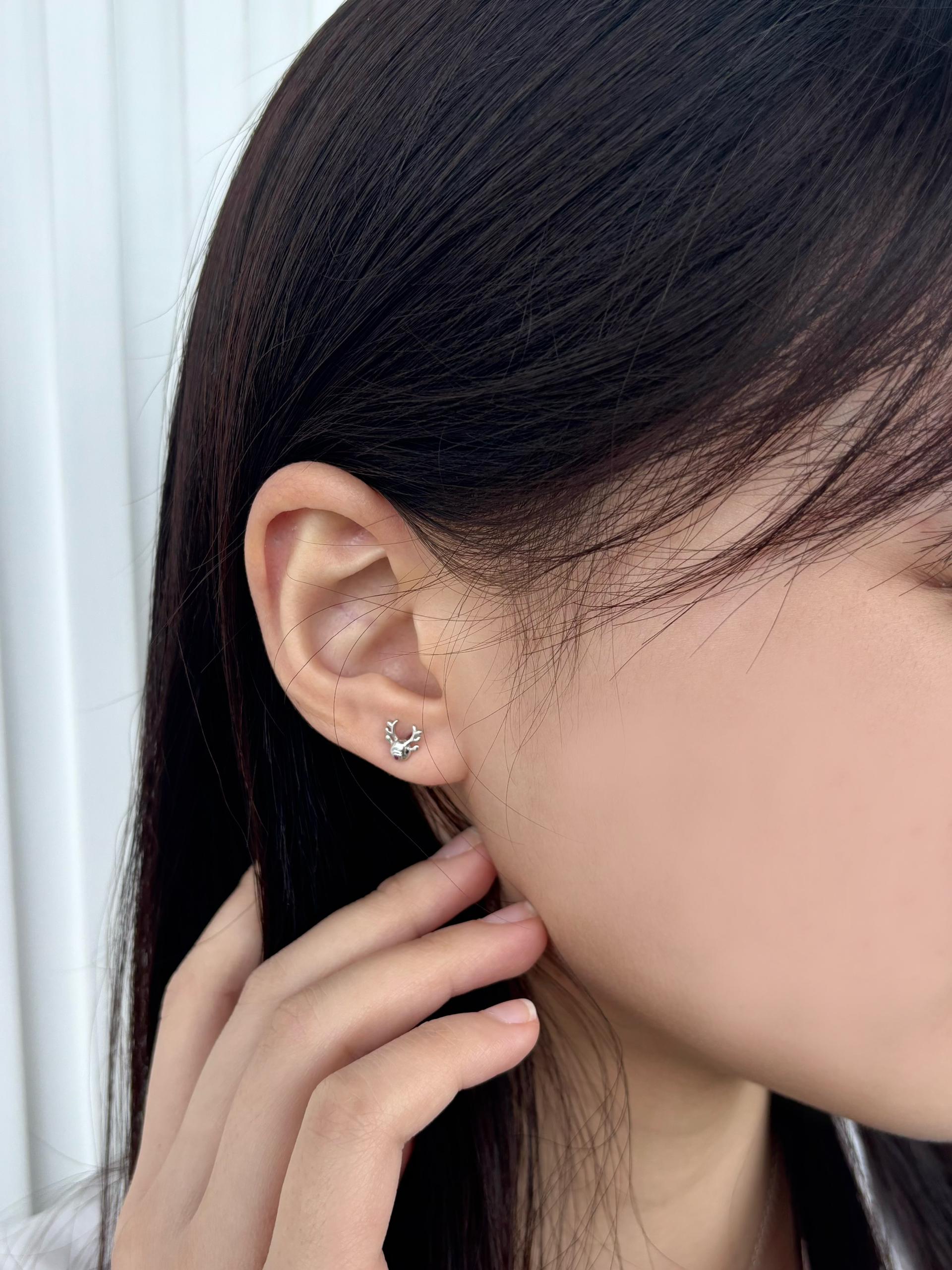 Guerero Christmas Studs Earring