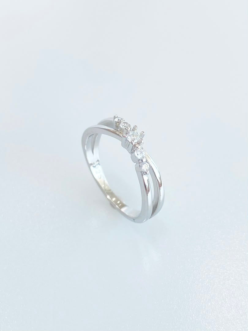 Isadora Crossover Ring