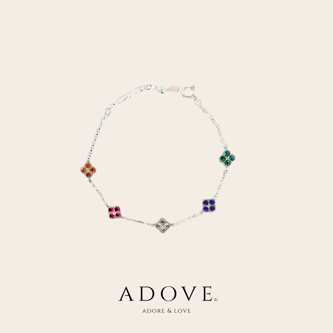Valeria Clover Charm Bracelet