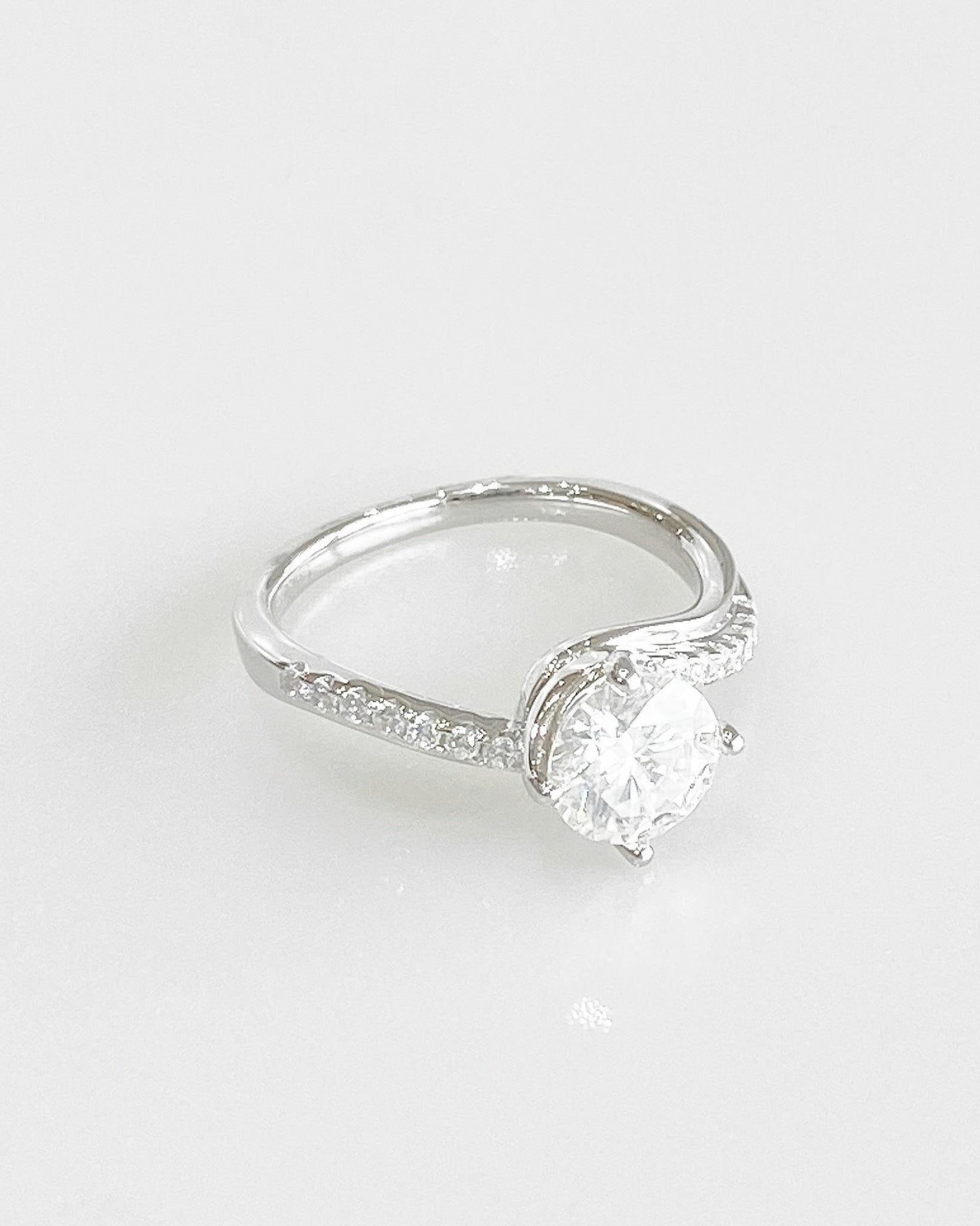 Nova Moissanite Ring