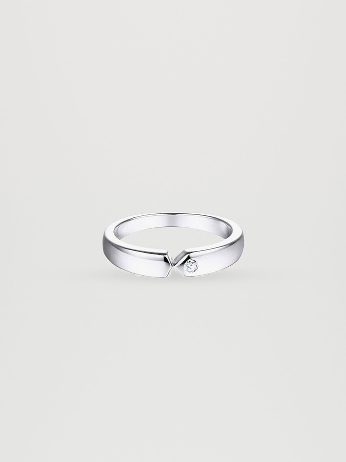Enola Knot Ring - front view