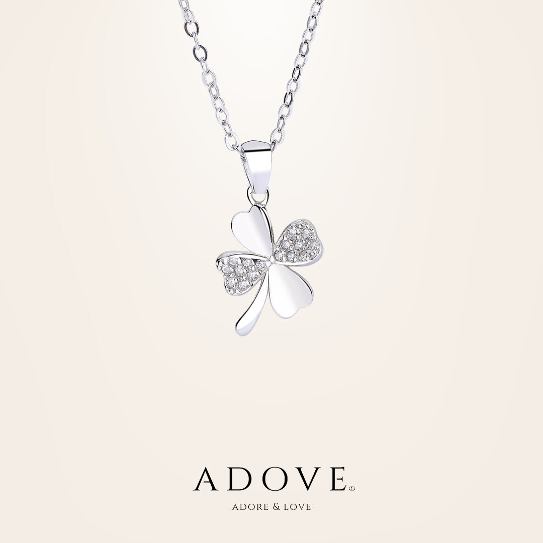 Clover Necklace